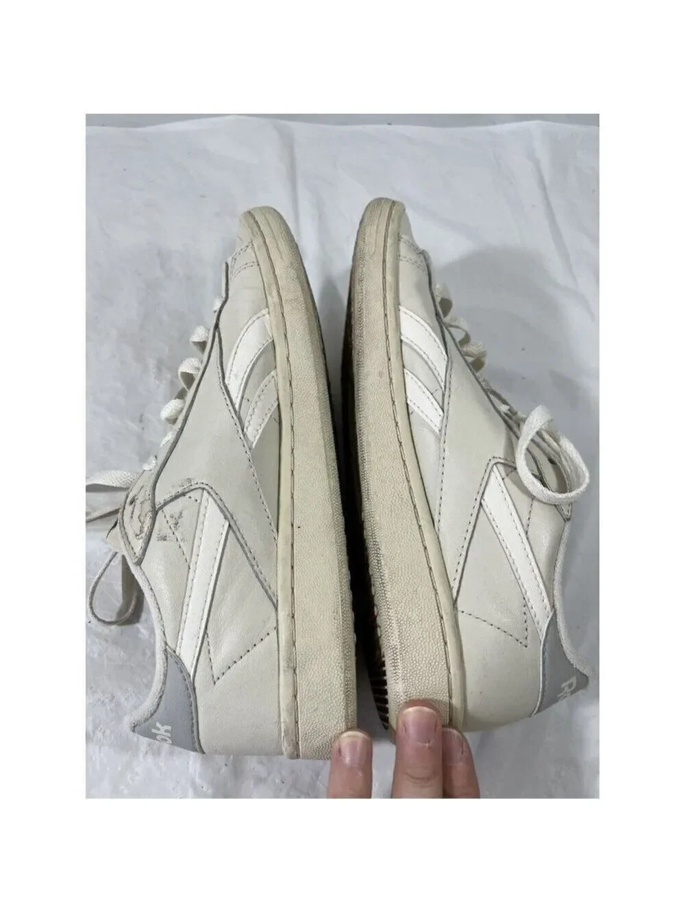 reebok npc low top leather sneaker in chalk size 8 womens